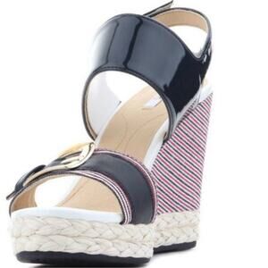 Geox Respira Janira Wedge Sandals Black Patent NIB Women’s Size 9
